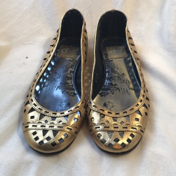 Gold laser cut flats - Picture 2 of 6